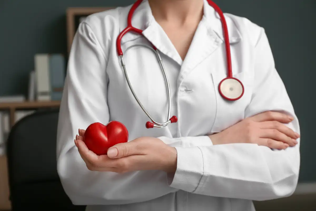 Aritmia a Trani: segnali da riconoscere, controlli utili e percorsi con lo Studio Medico Cardiologico Dr. Piizzi Antonio