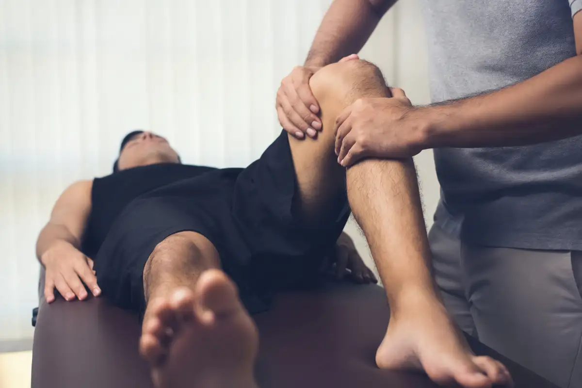 Scegliere il fisioterapista per riabilitazione sportiva a Reggio Emilia: criteri, fasi e rientro in gara