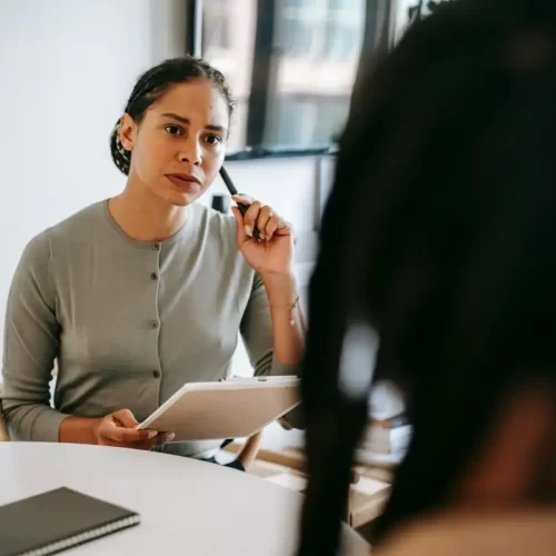 Coaching per la gestione degli attacchi d’ansia a Milano: metodo, strumenti e contesto locale