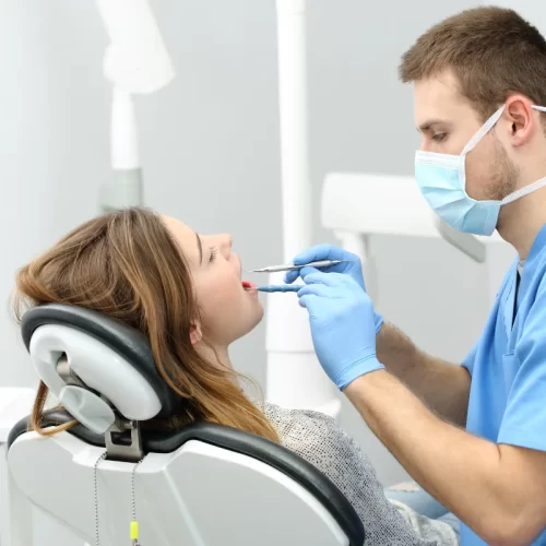 Parodontologia a Fiumicino: segnali, prevenzione e percorso di cura informato con ModelDent