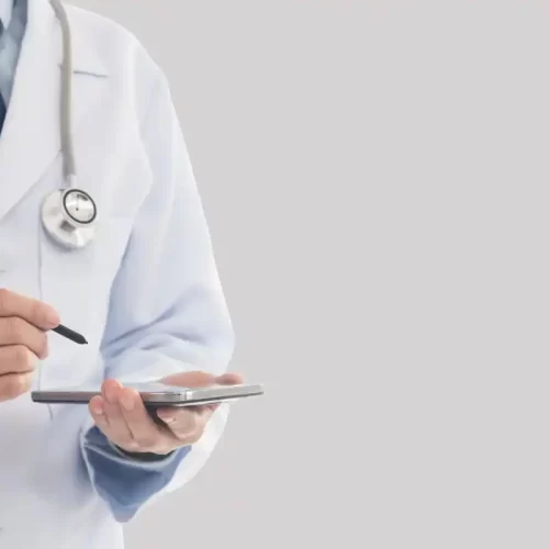 Medicina rigenerativa a Salerno: il metodo del dr. Michele De Luca per tessuti e articolazioni