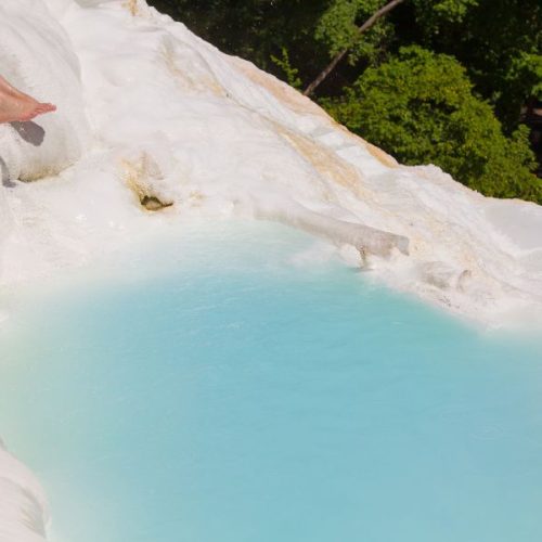 I benefici delle acque termali: come l’acqua sulfurea migliora la salute